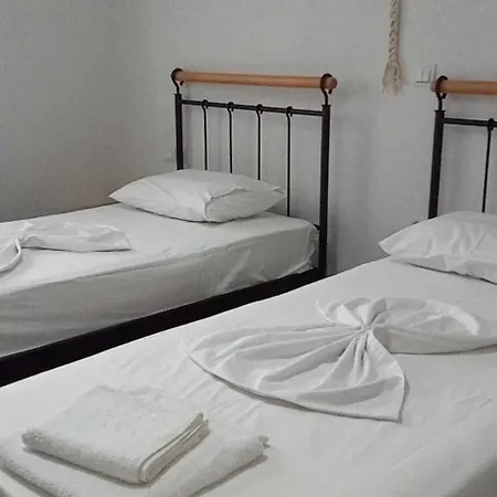 Willa Anderr Saranda